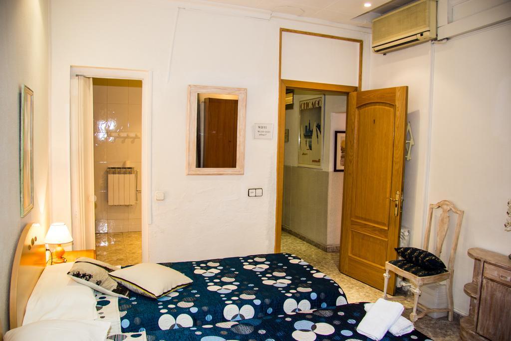 Hostal Aribau 바르셀로나 외부 사진