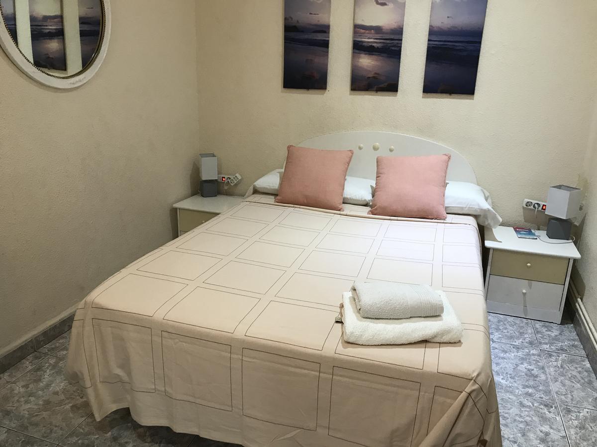Hostal Aribau 바르셀로나 외부 사진